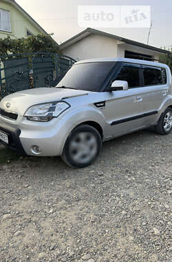 Позашляховик / Кросовер Kia Soul 2009 в Чернівцях