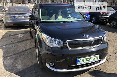 Позашляховик / Кросовер Kia Soul 2016 в Києві