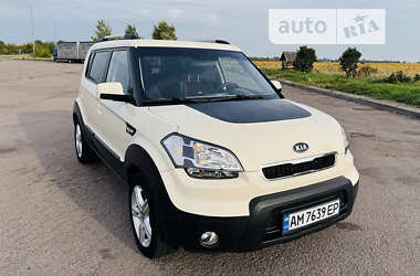 Позашляховик / Кросовер Kia Soul 2010 в Звягелі