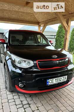 Позашляховик / Кросовер Kia Soul 2016 в Чернівцях