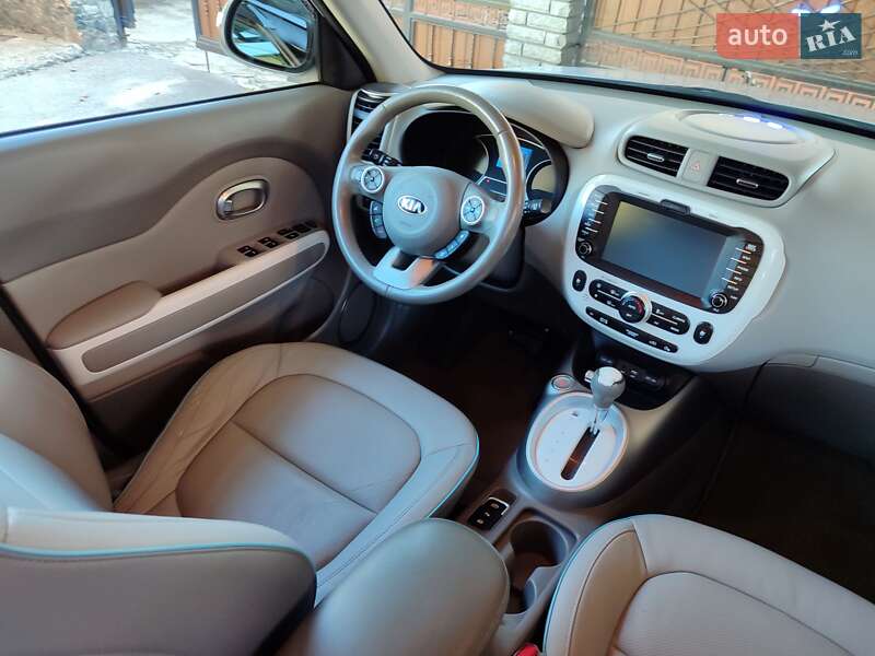 Позашляховик / Кросовер Kia Soul 2015 в Білій Церкві фото 8 Позашляховик / Кросовер Kia Soul 2015 в Білій Церкві