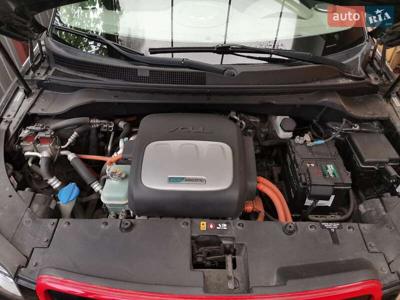 Внедорожник / Кроссовер Kia Soul 2015 в Киеве фото 4 Внедорожник / Кроссовер Kia Soul 2015 в Киеве
