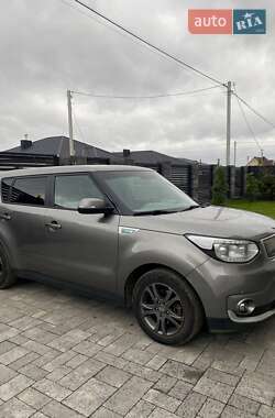 Позашляховик / Кросовер Kia Soul 2015 в Луцьку