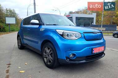 Позашляховик / Кросовер Kia Soul 2015 в Києві