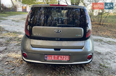 Внедорожник / Кроссовер Kia Soul 2015 в Луцке