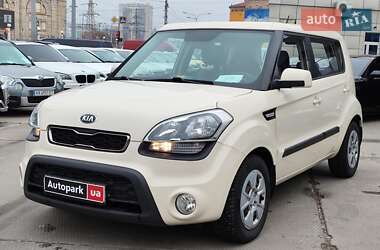 Позашляховик / Кросовер Kia Soul 2012 в Харкові