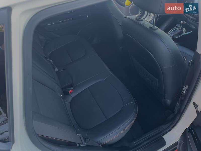 Внедорожник / Кроссовер Kia Soul 2017 в Киеве фото 37 Внедорожник / Кроссовер Kia Soul 2017 в Киеве