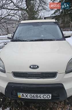 Позашляховик / Кросовер Kia Soul 2010 в Харкові