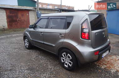 Позашляховик / Кросовер Kia Soul 2011 в Полтаві