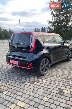 Внедорожник / Кроссовер Kia Soul 2016 в Луцке