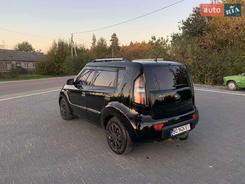 Внедорожник / Кроссовер Kia Soul 2009 в Кременце фото 13 Внедорожник / Кроссовер Kia Soul 2009 в Кременце