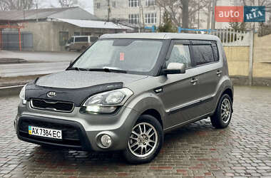 Позашляховик / Кросовер Kia Soul 2012 в Харкові