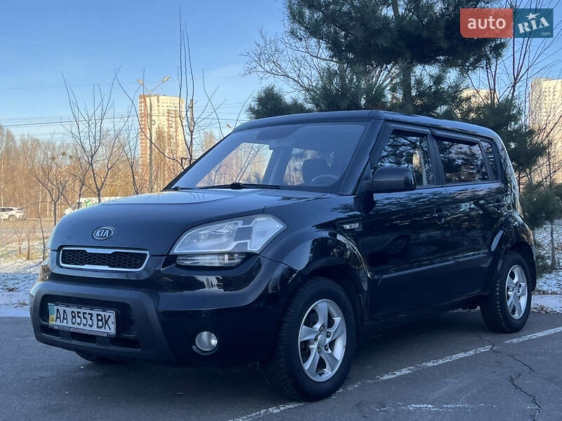 Позашляховик / Кросовер Kia Soul 2011 в Києві