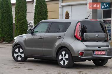 Внедорожник / Кроссовер Kia Soul 2017 в 