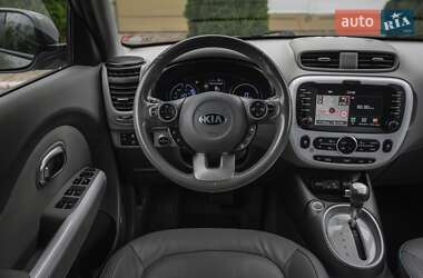 Внедорожник / Кроссовер Kia Soul 2017 в 