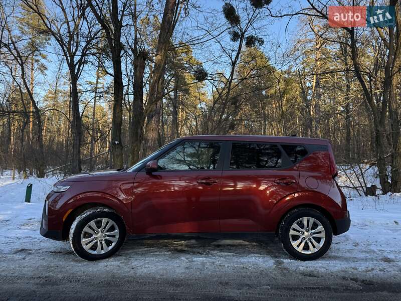 Позашляховик / Кросовер Kia Soul 2019 в 