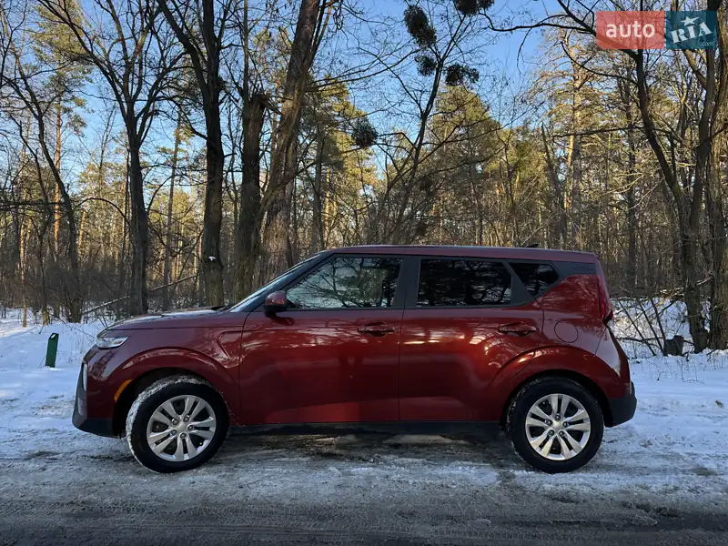 Позашляховик / Кросовер Kia Soul 2019 в 