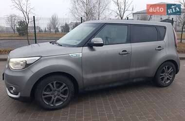 Позашляховик / Кросовер Kia Soul 2015 в Львові