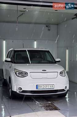 Позашляховик / Кросовер Kia Soul 2015 в Одесі