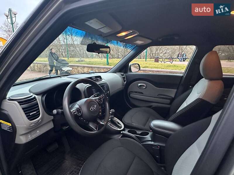 Внедорожник / Кроссовер Kia Soul 2014 в Могилев-Подольске