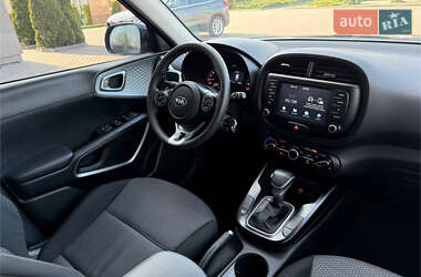 Позашляховик / Кросовер Kia Soul 2020 в 