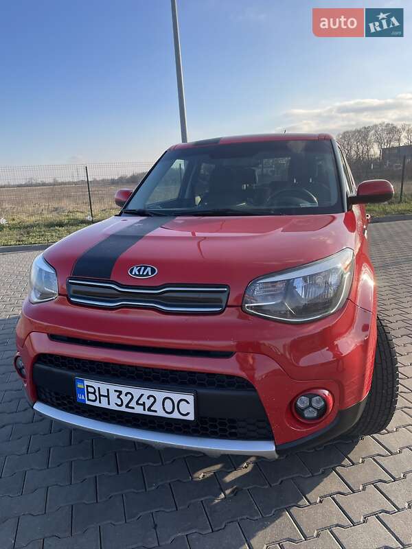 Позашляховик / Кросовер Kia Soul 2016 в Одесі