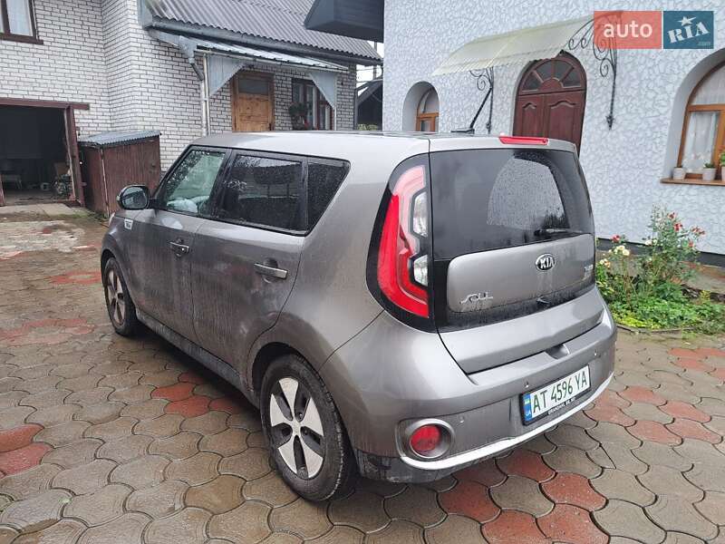 Внедорожник / Кроссовер Kia Soul 2015 в Калуше фото 7 Внедорожник / Кроссовер Kia Soul 2015 в Калуше