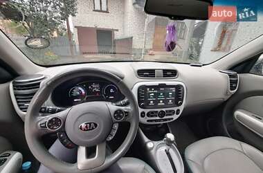 Внедорожник / Кроссовер Kia Soul 2015 в 