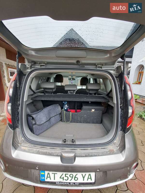 Внедорожник / Кроссовер Kia Soul 2015 в Калуше фото 15 Внедорожник / Кроссовер Kia Soul 2015 в Калуше