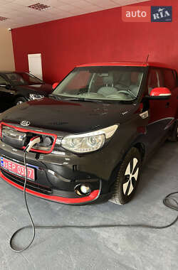 Внедорожник / Кроссовер Kia Soul 2016 в 