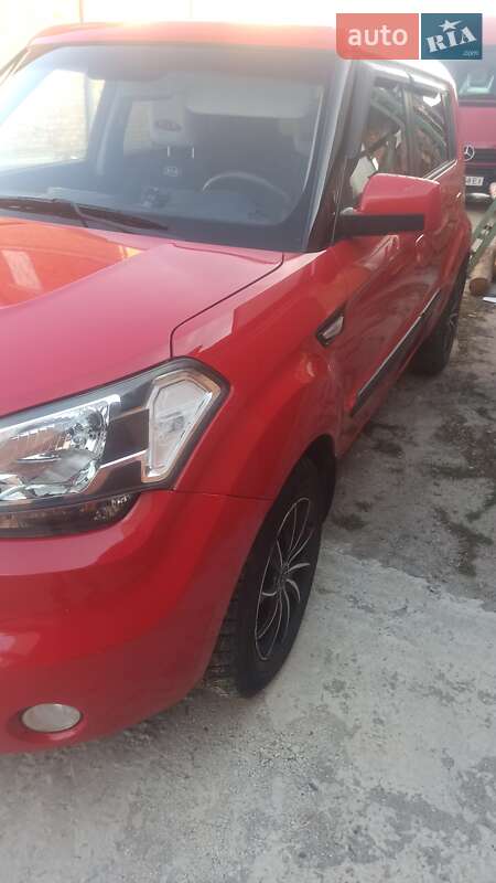Позашляховик / Кросовер Kia Soul 2009 в Києві