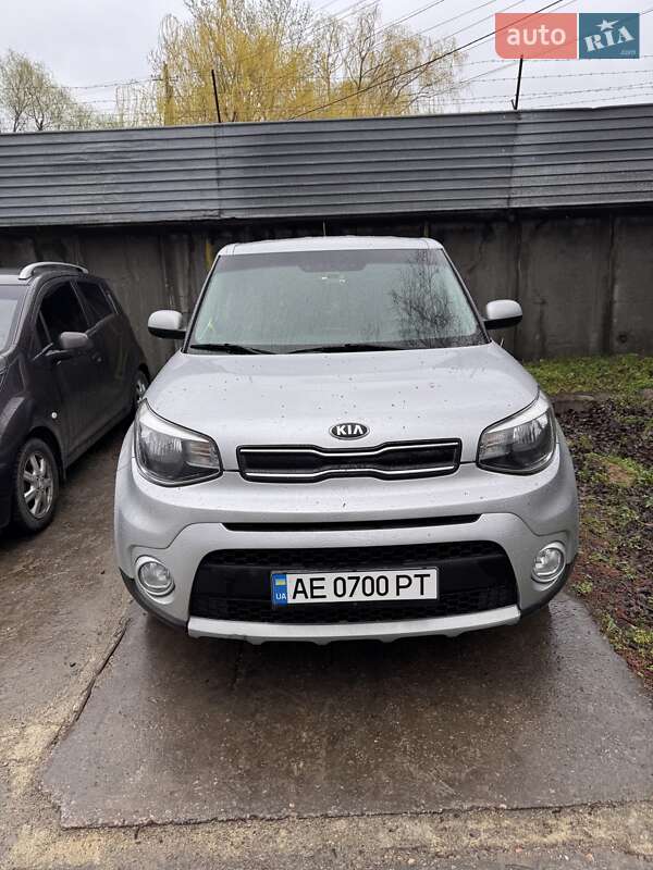Позашляховик / Кросовер Kia Soul 2018 в 