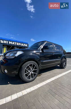 Внедорожник / Кроссовер Kia Soul 2010 в 