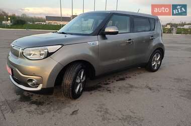 Позашляховик / Кросовер Kia Soul 2018 в 
