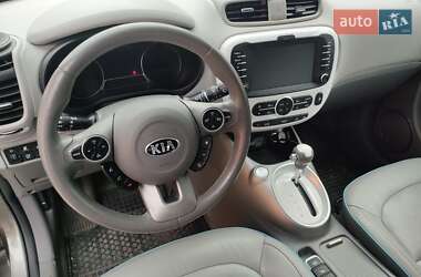 Позашляховик / Кросовер Kia Soul 2018 в 