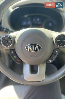 Внедорожник / Кроссовер Kia Soul 2015 в 