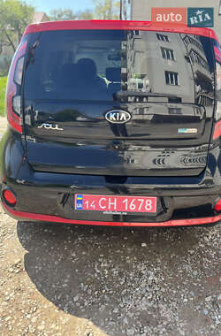 Внедорожник / Кроссовер Kia Soul 2015 в 