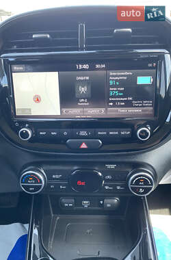 Позашляховик / Кросовер Kia Soul 2020 в 