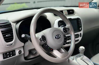 Позашляховик / Кросовер Kia Soul 2017 в 