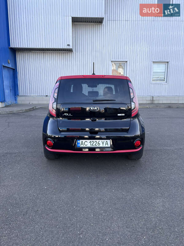 Внедорожник / Кроссовер Kia Soul 2015 в Ковеле