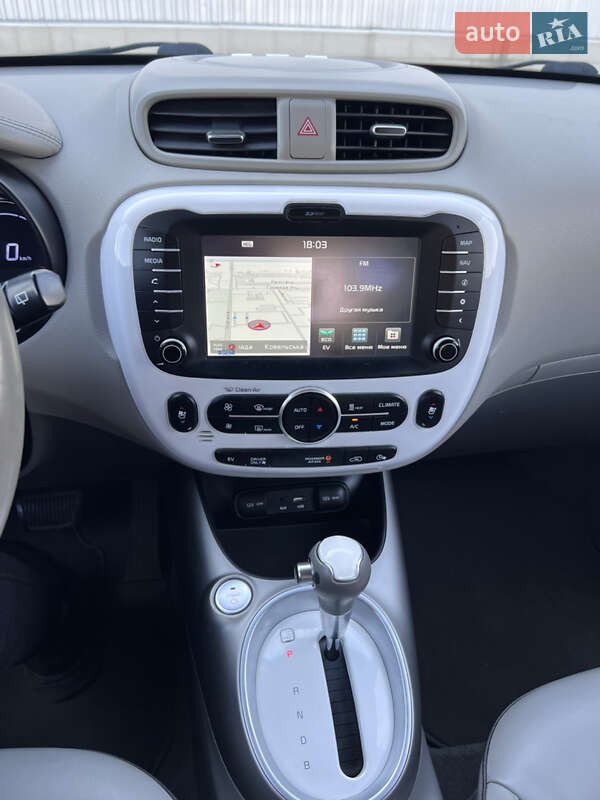 Внедорожник / Кроссовер Kia Soul 2015 в Ковеле