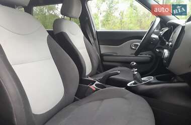 Позашляховик / Кросовер Kia Soul 2015 в 