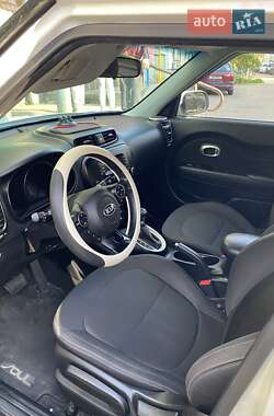 Внедорожник / Кроссовер Kia Soul 2015 в 