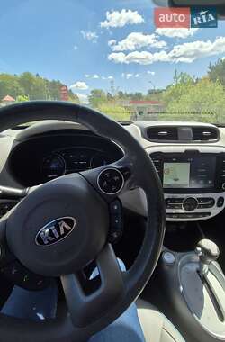 Внедорожник / Кроссовер Kia Soul 2015 в 