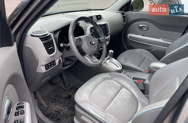 Позашляховик / Кросовер Kia Soul 2015 в 