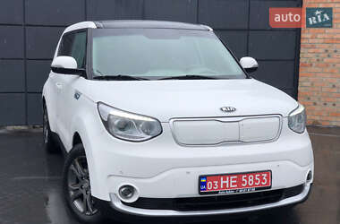 Позашляховик / Кросовер Kia Soul 2016 в Луцьку