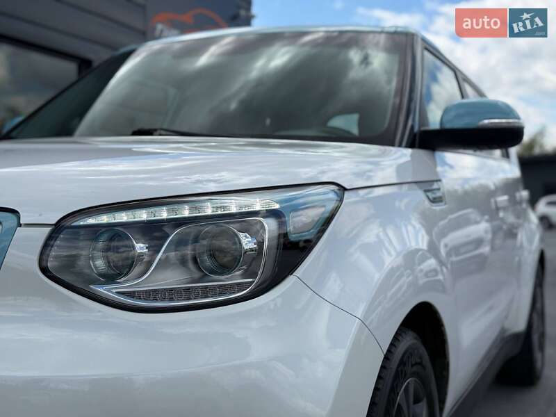 Позашляховик / Кросовер Kia Soul 2014 в Рівному