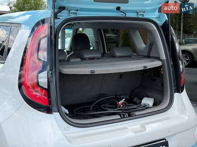 Позашляховик / Кросовер Kia Soul 2014 в Рівному