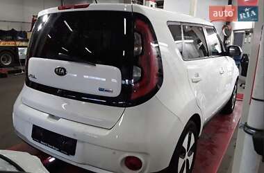 Позашляховик / Кросовер Kia Soul 2017 в 