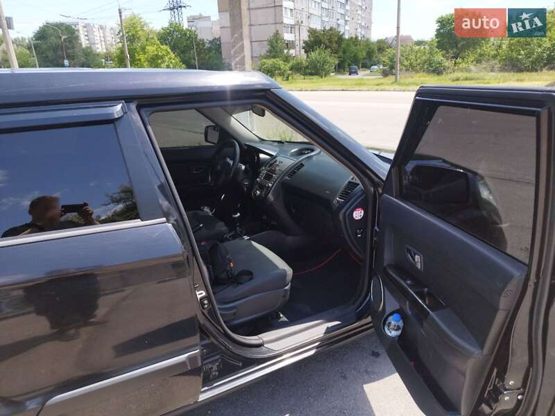 Позашляховик / Кросовер Kia Soul 2011 в Запоріжжі